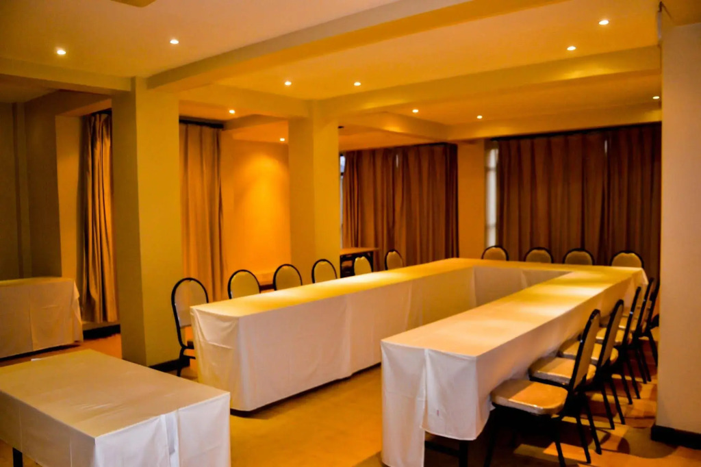 Emeli Hotel