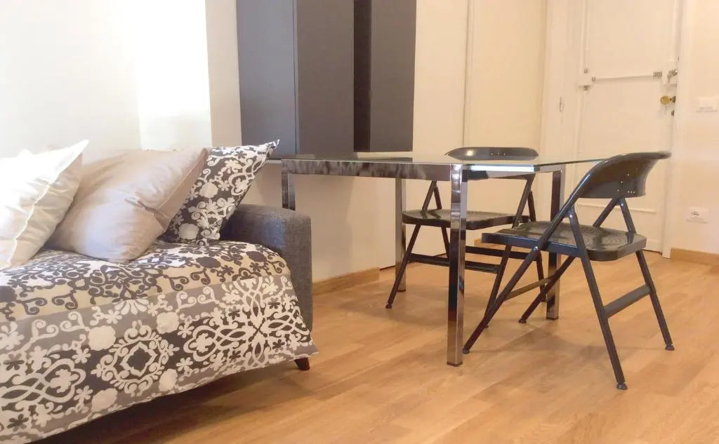 Lilly Rose Apartment