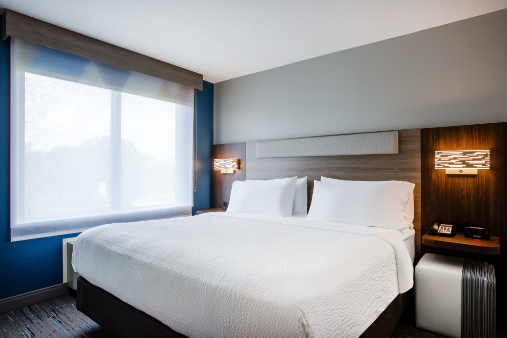 Holiday Inn Express & Suites Bradenton East-Lakewood Ranch by IHG