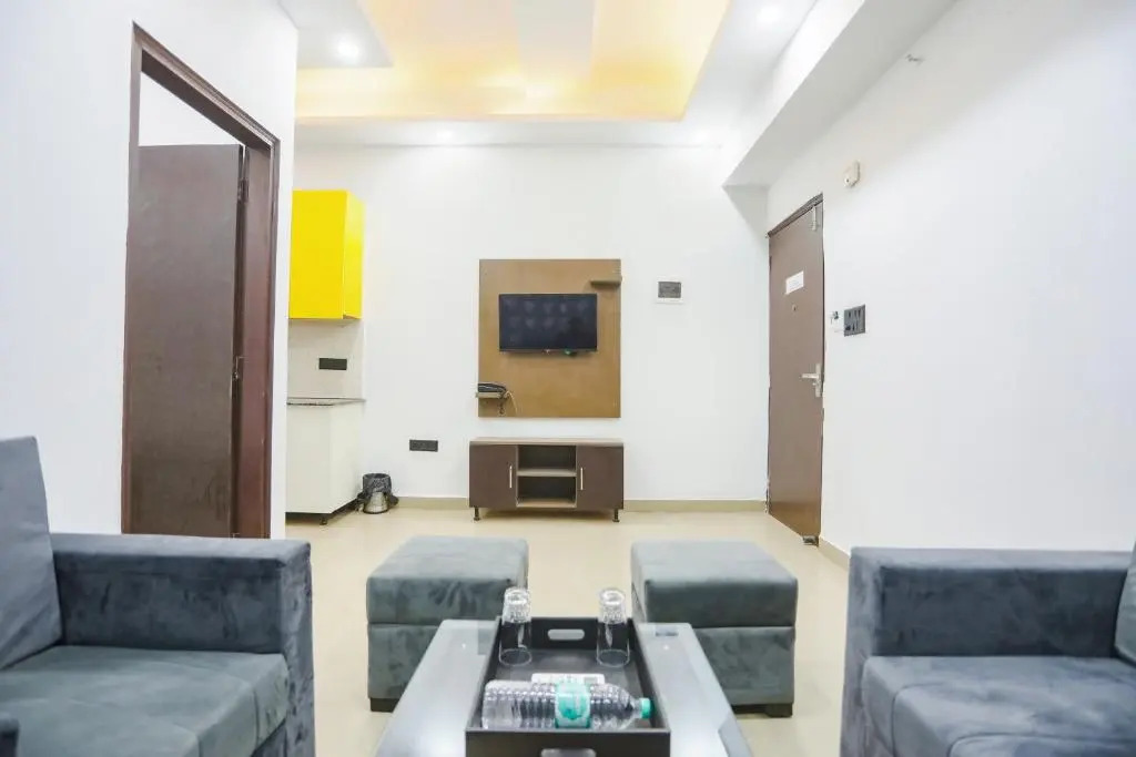 FabHotel Rasa Arcade