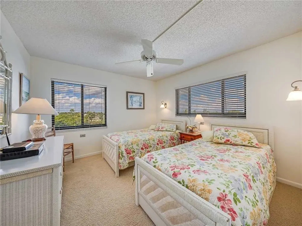 Sandarac B511 - Two Bedroom Condo