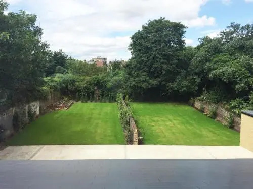 Wellesley Road Apartments