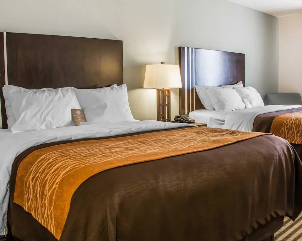 Comfort Inn & Suites