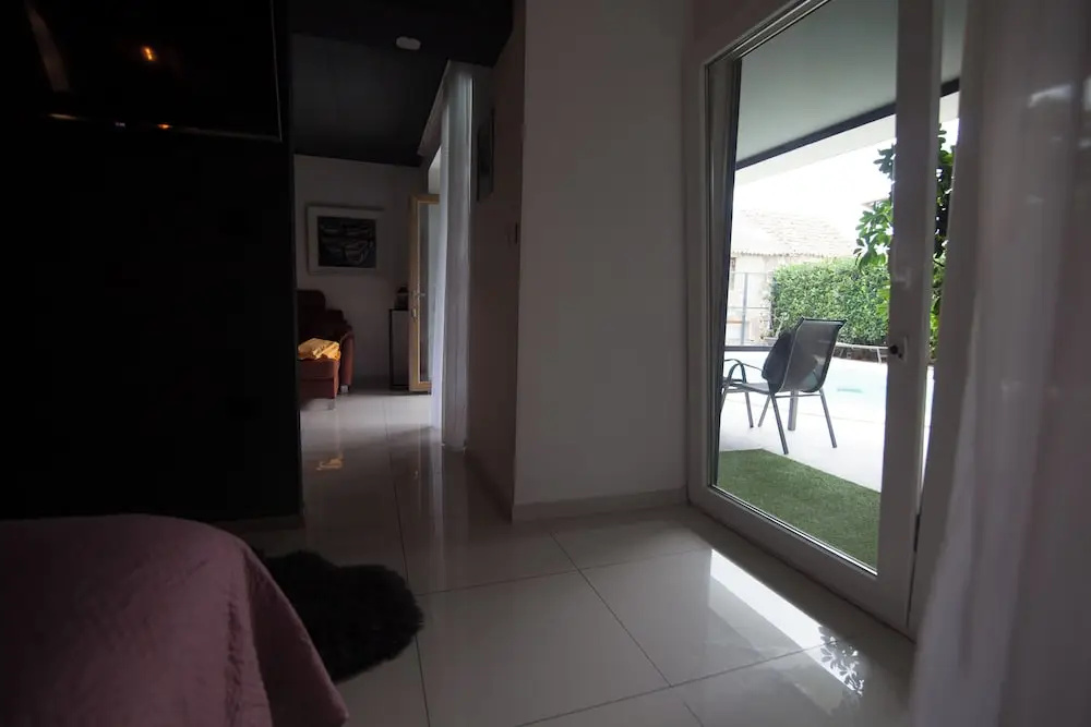 BASIC MANSION plus with swimming pool & free parking
