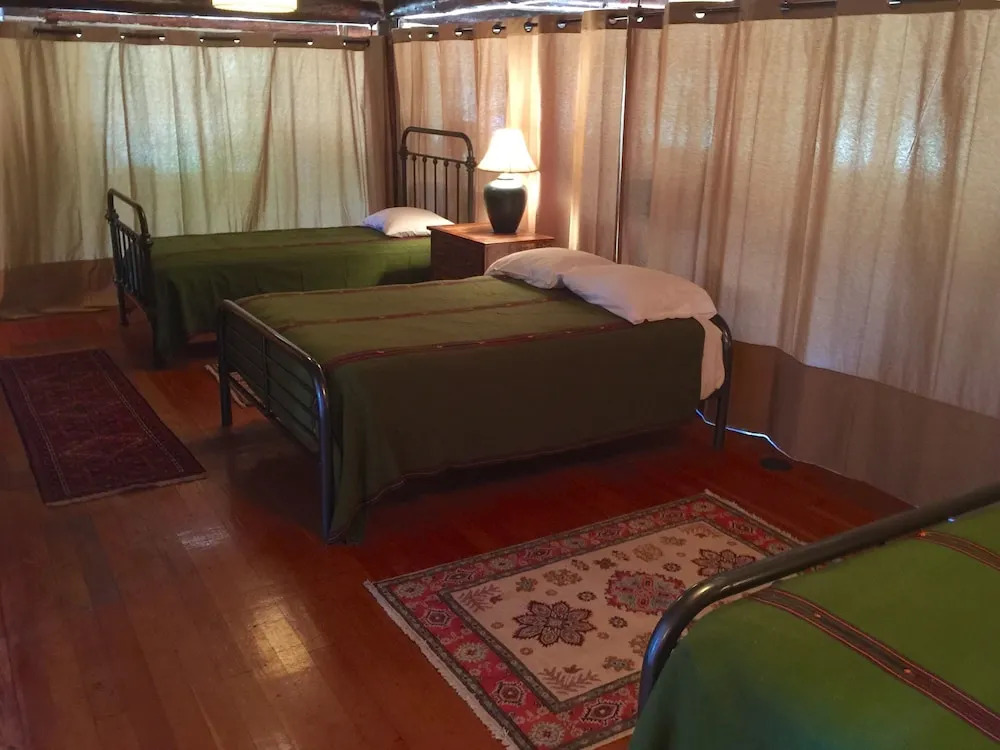 Corkins Lodge