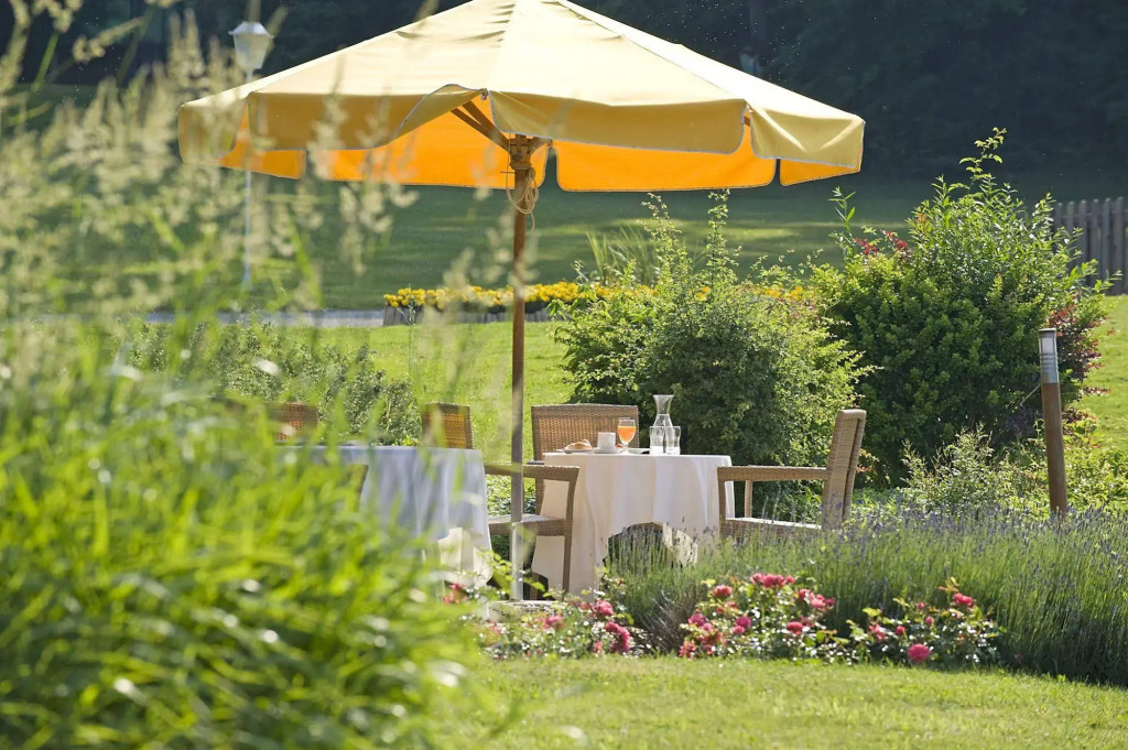 Inselhotel Faakersee