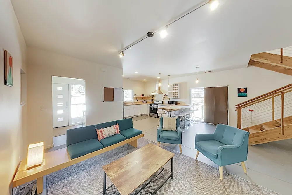New Listing! Modern New-build In Kachina Ge 4 Bedroom Home
