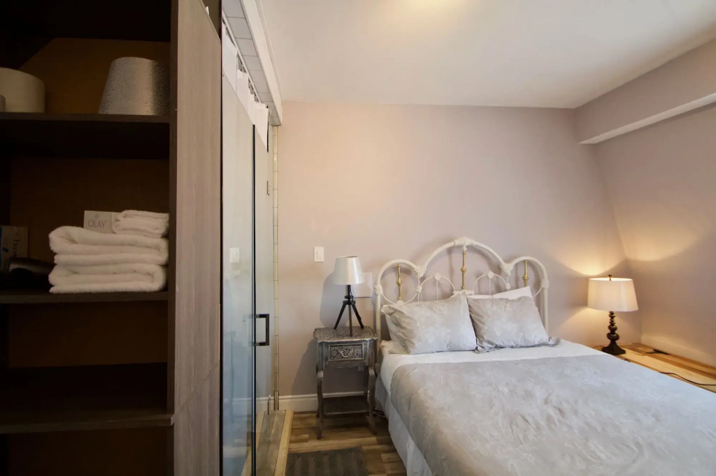 Queen Nest Hotel