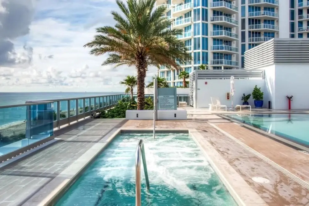 Domio Miami Beach Corner Ocean View + Balcony 3 Bed