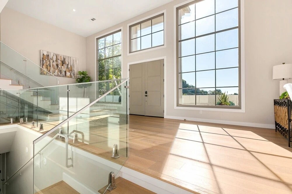 Designer Ocean-view W/ Luxe Chefs Kitchen 5 Bedroom Home