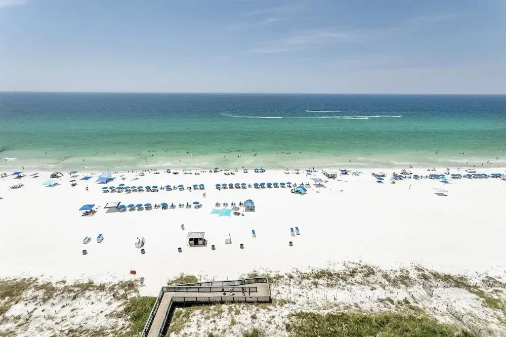 Wondrous Oceanfront Condo with Free Poolside WiFi - Unit 1105 by RedAwning