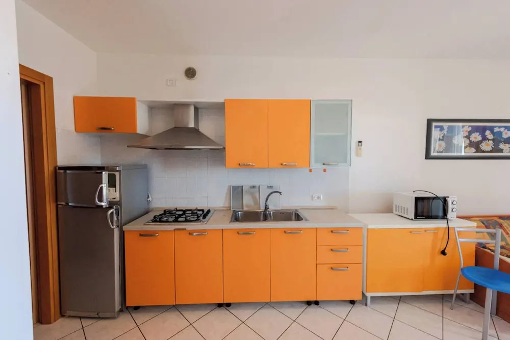 Beachfront Colourful Flat With Swimming Pool