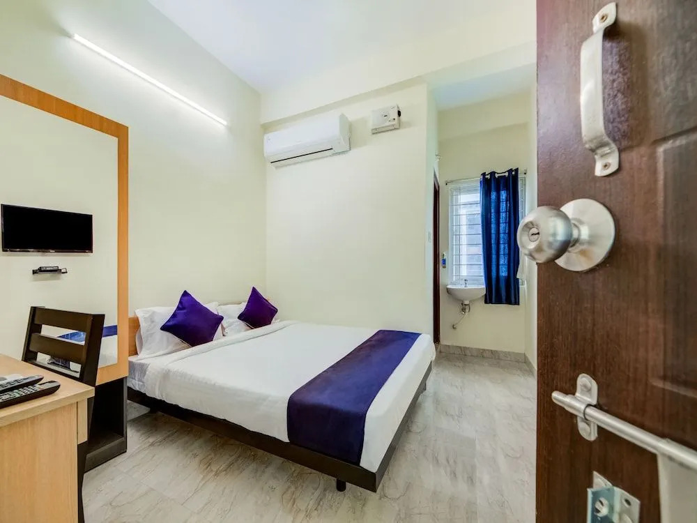Silverkey Executive Stays 27824 Dharamkar Residency