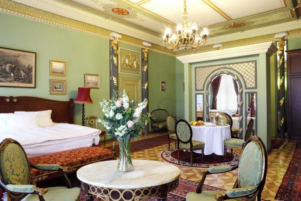 Бутик-отель Gallery Park Hotel & SPA, Châteaux & Hôtels Collection