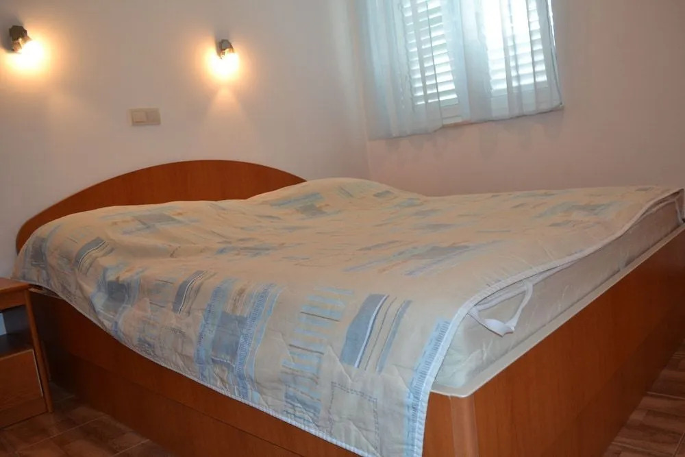 Apartments Davor