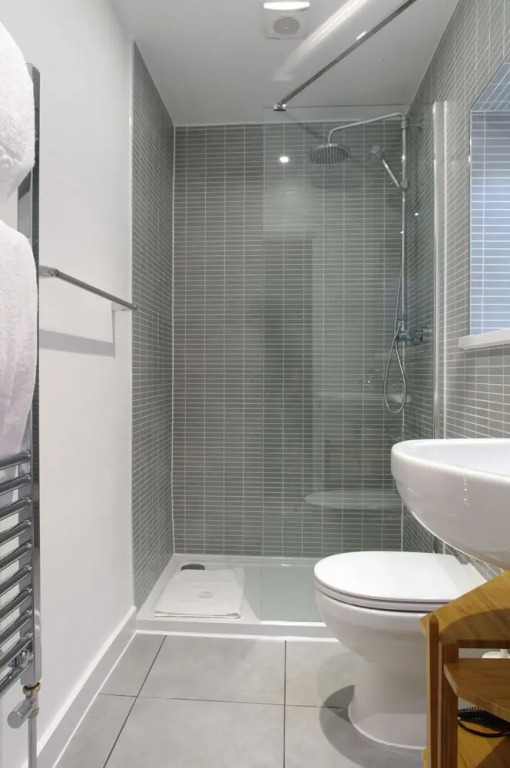 The London Agent Fitzrovia Studio 3