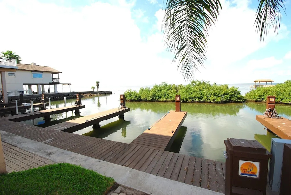 114 Bay Harbor 3 Bedrooms 3 Bathrooms Townhouse