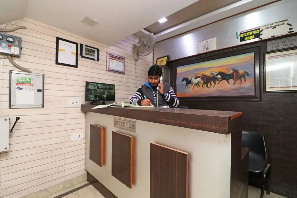 OYO 24723 Hotel Atul Palace