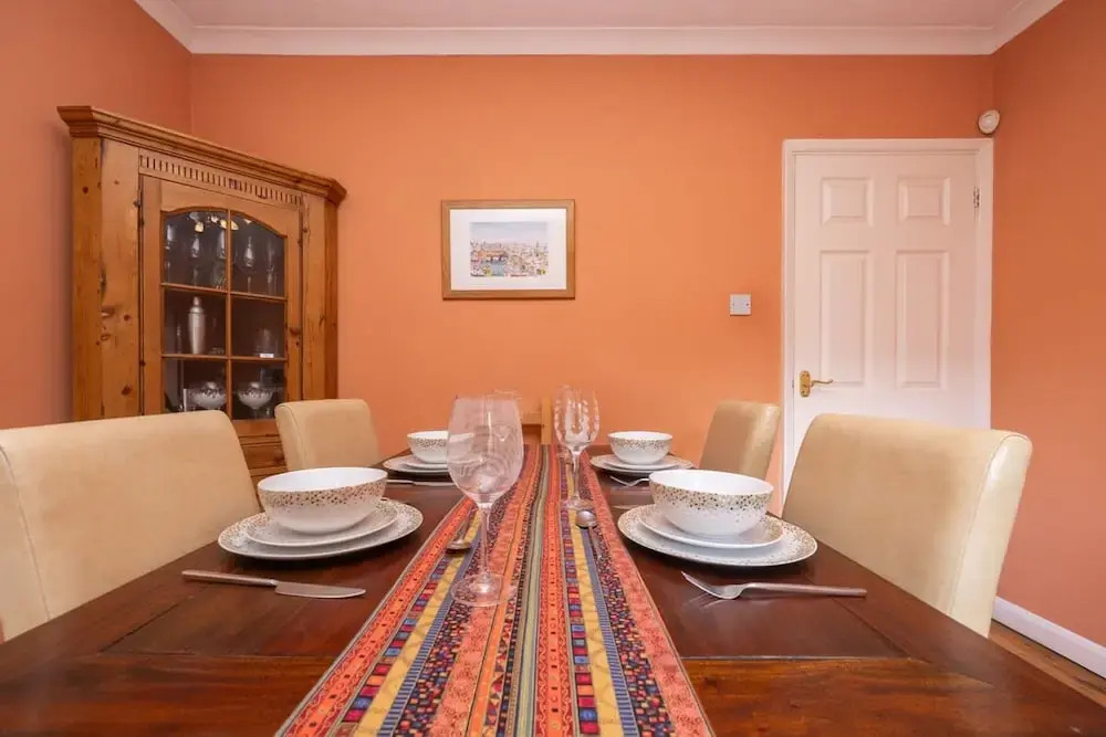 Host Stay Downs Valley House