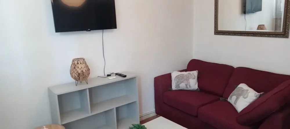 Lovely 1 Bedroom Apartment With Garden