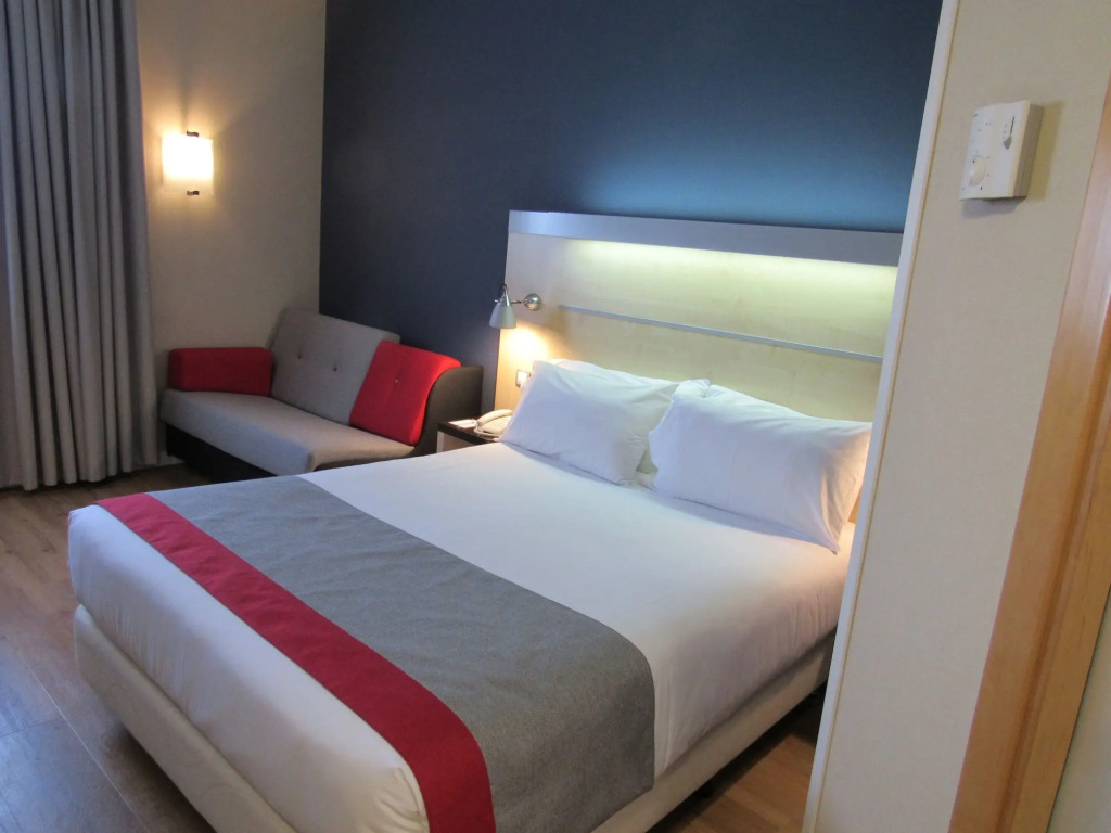 Holiday Inn Express Valencia Bonaire by IHG