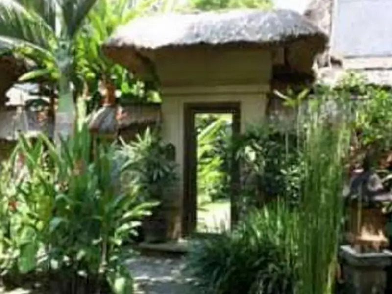 Anom Cottages