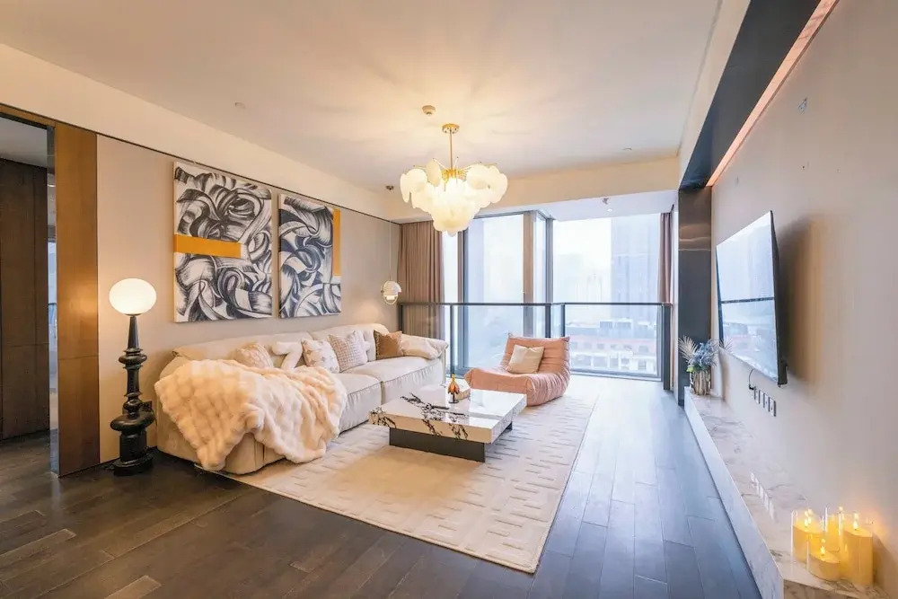 Zhome-Three Bedroom Luxury Suite2