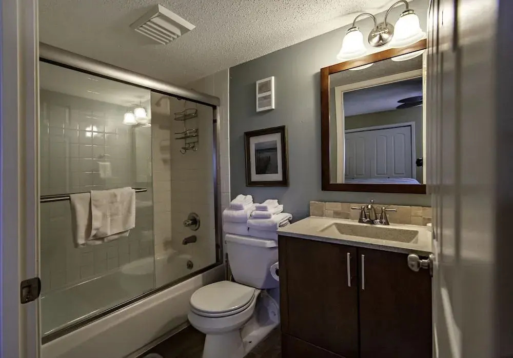 Gulf Shore Condo #119 - 2 Br condo by RedAwning