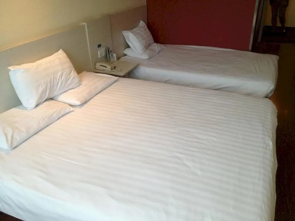 HanTing Hotel (Nanjing Xinjiekou Wutaishan Sports Center )