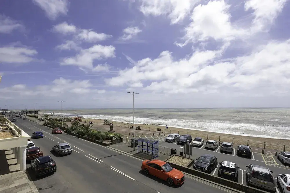 Beachfront Apartment With Sea View By My Getaways