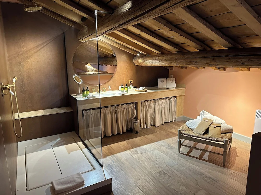 Le Mas de Peint - Hôtel et Restaurant