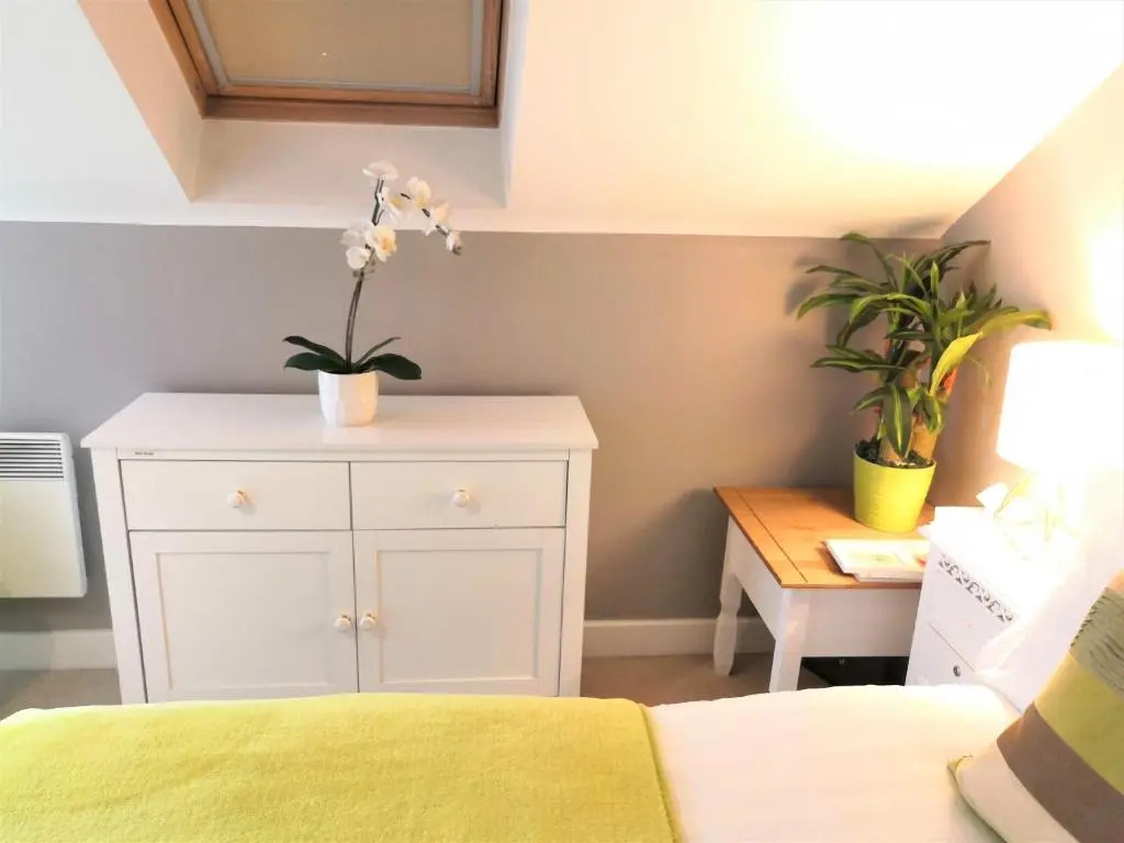 Bard's Nest, central flat, FREE allocated parking, 3 mins walk to Birthplace