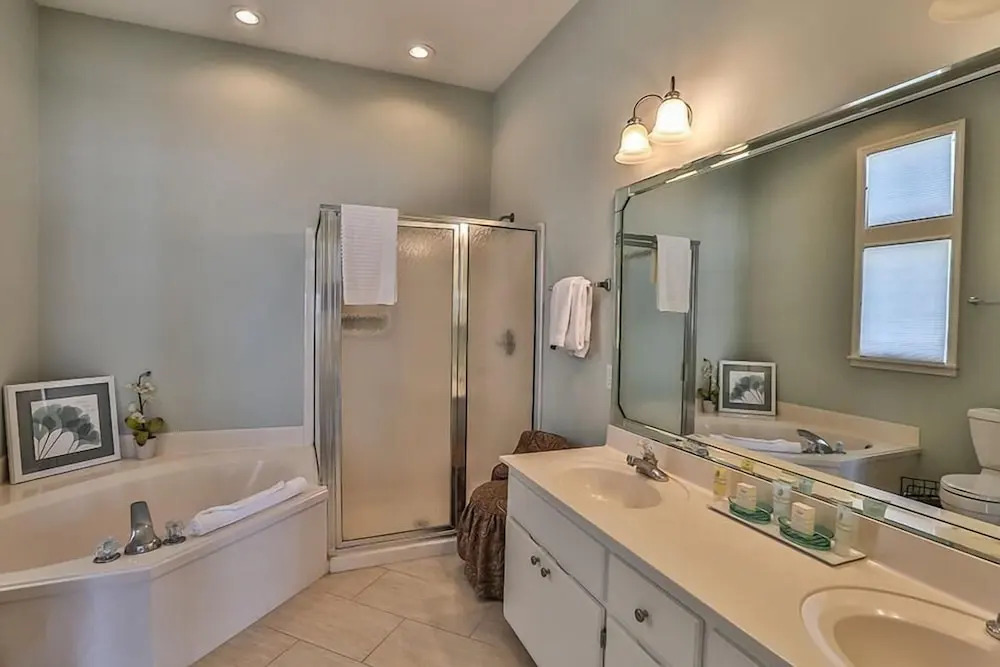 Storks Nest 6 Bedroom Holiday Home by Five Star Properties