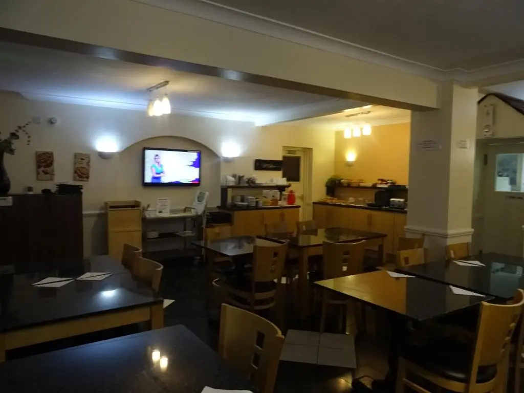 The Gatwick White House Hotel