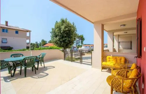 Apartments Banjole