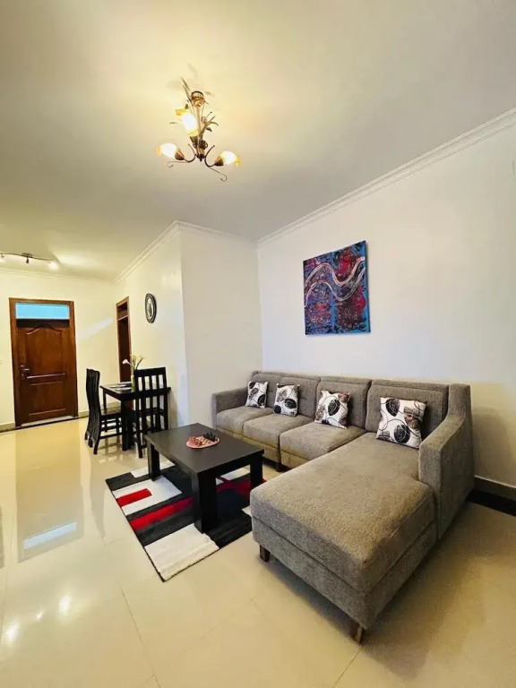 golden leaf apartment