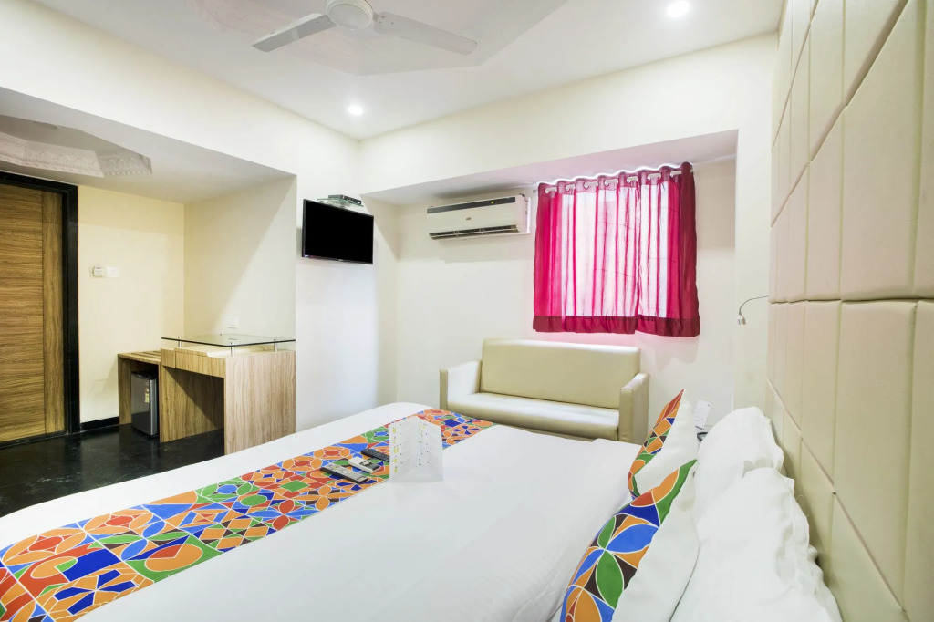 Fabhotel Sahar Garden