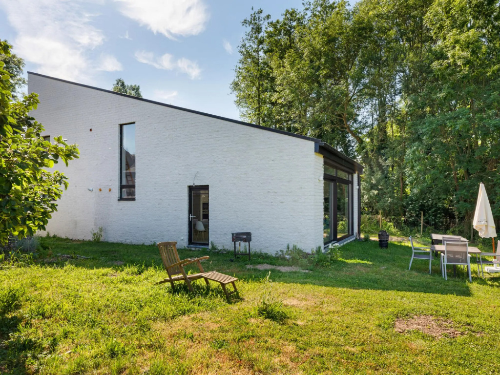 Villa in Kobbegem With Private Garden