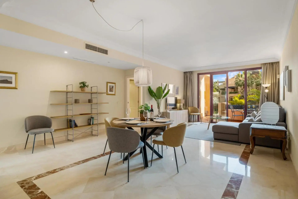 Apartamento de 2 dormitorios en Bahía de Alcántara