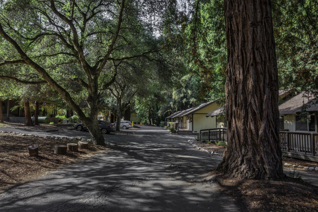 Big Sur Lodge