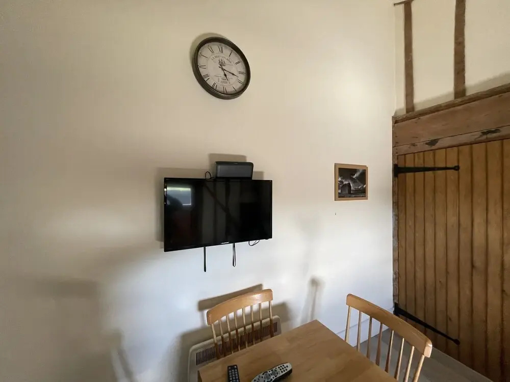 The Cow Shed - Sleeps 4, Parking & Pet Friendly