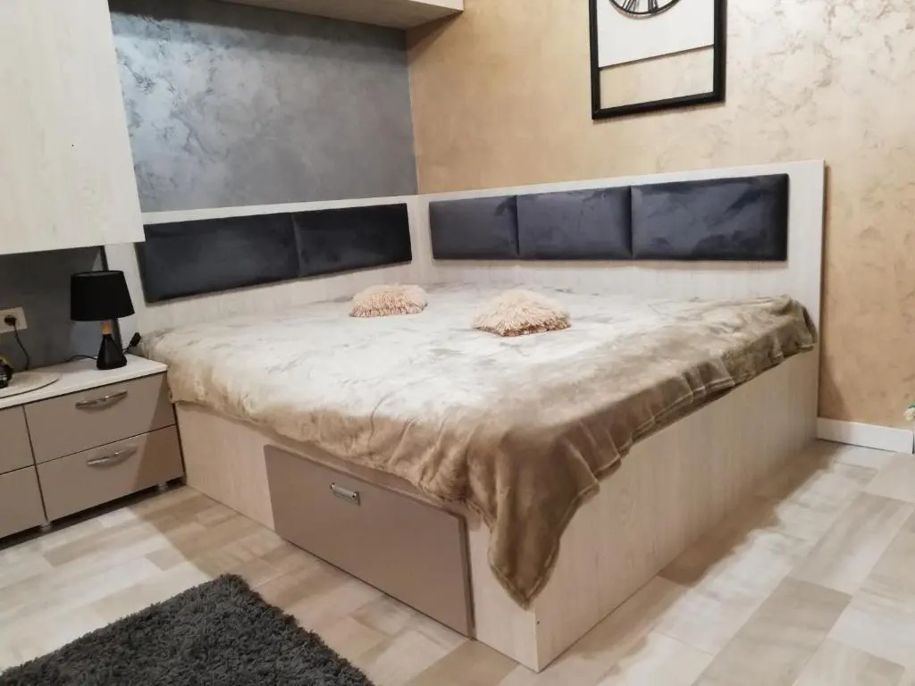 Tomis Suite
