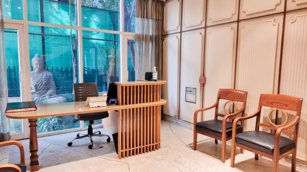 CRS Inn - A Premium Homestay ( near Cyber Hub)