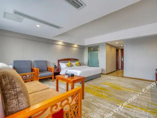 Longcheng Hotel