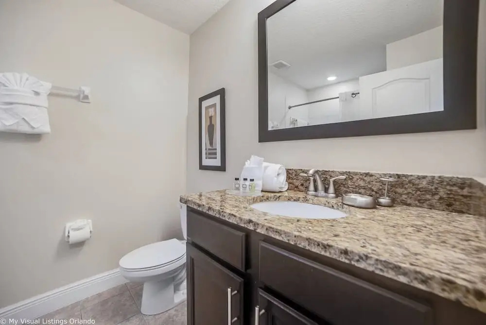 Spacious 4BD Town Home With Private Patio - Near Disney Parks AND Golf #8127