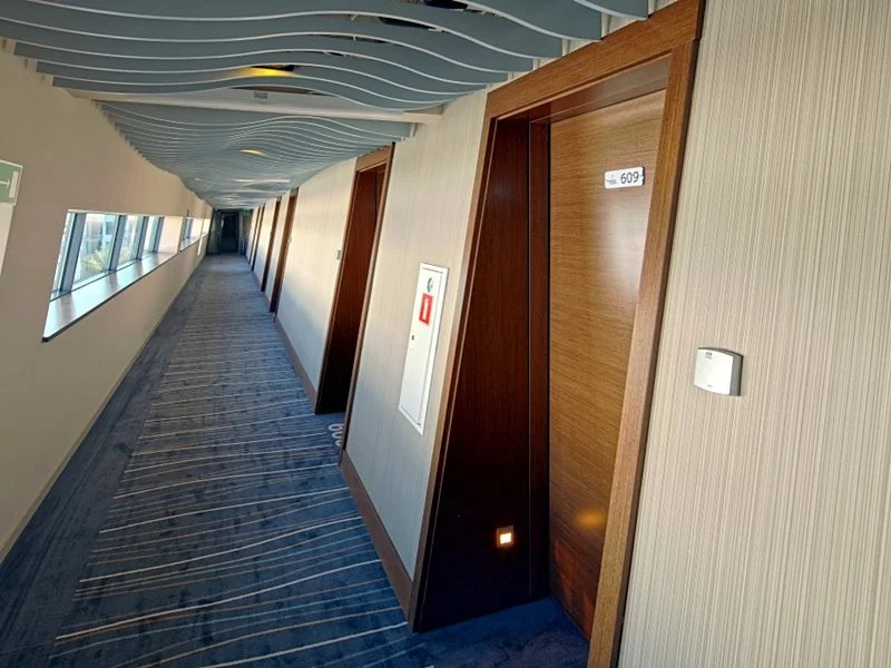 Marine Hotel