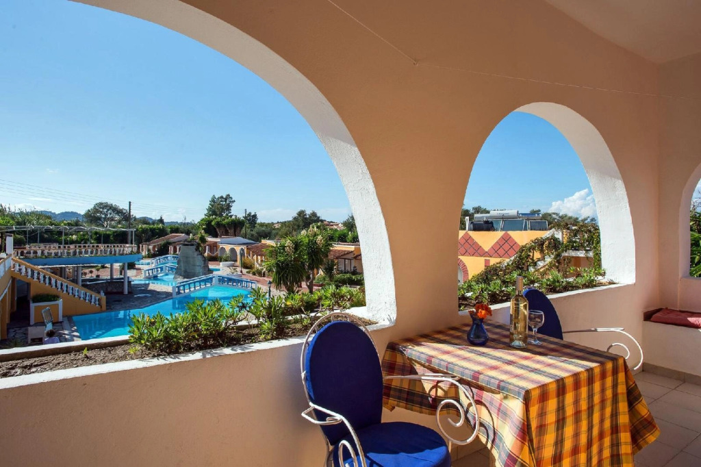 Tsonas Apartments