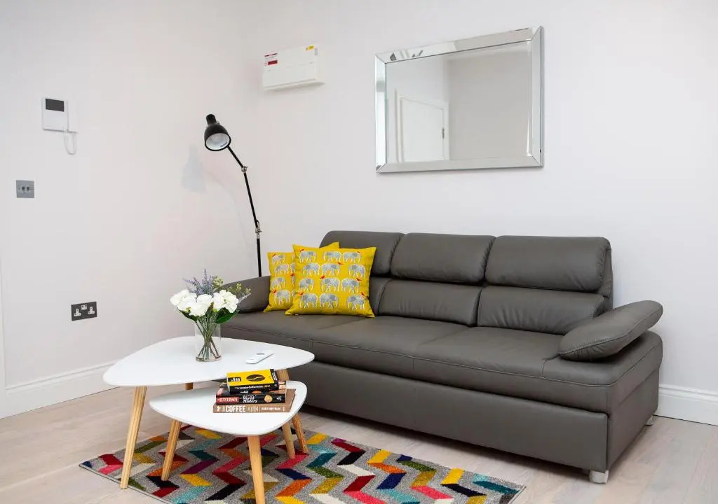 Soho Suites by Indigo Flats