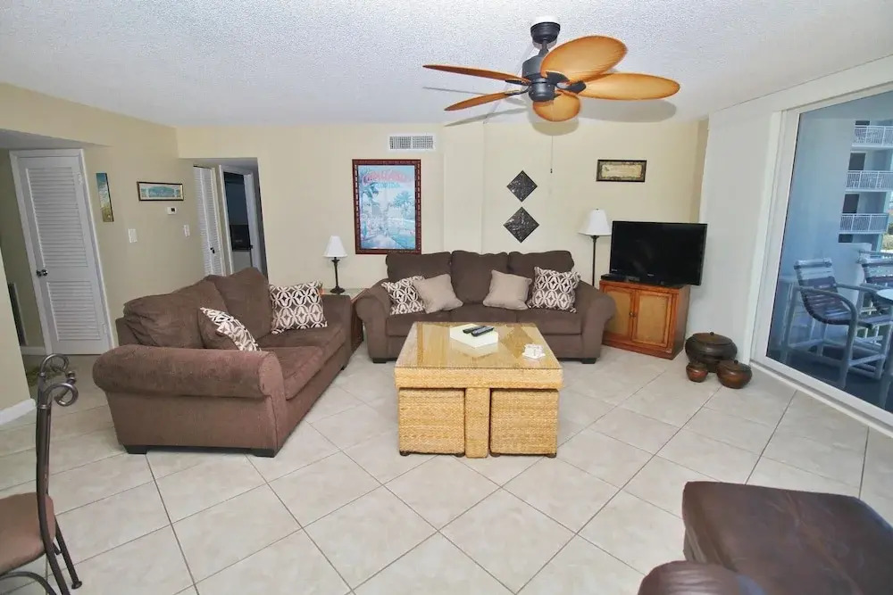 Coronado Towers 201
