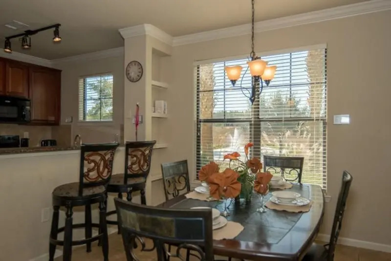 907 Charo Parkway Unit 914 3 Bedrooms, 3 Bathrooms